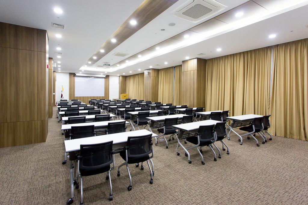 Hotel Logenir Gimcheon Екстер'єр фото