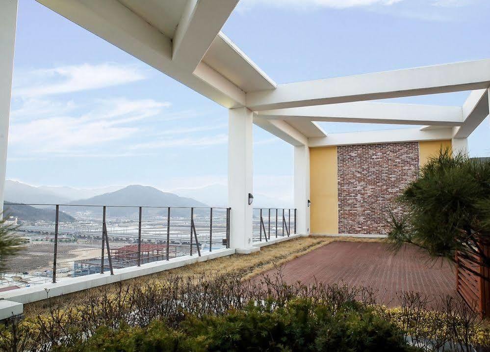 Hotel Logenir Gimcheon Екстер'єр фото