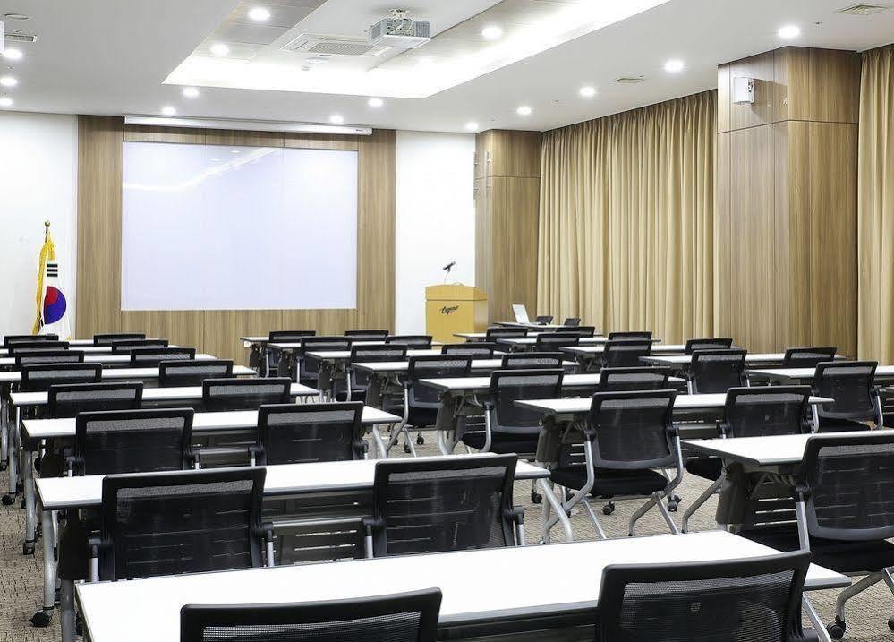 Hotel Logenir Gimcheon Екстер'єр фото